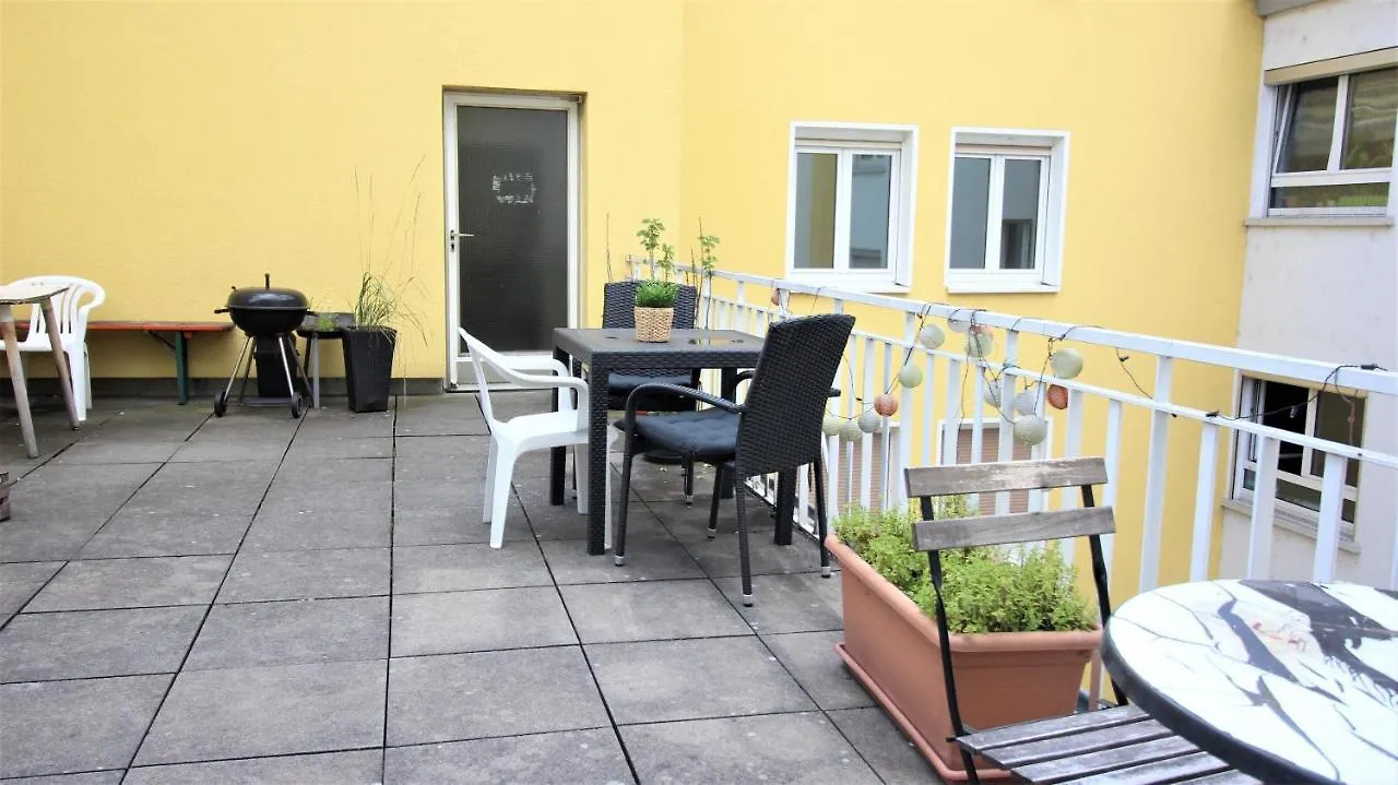 Super Central City Apartment - Roof Terrace, Netflix Wurzburg 0*,  Germany